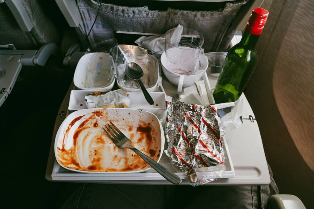 Food waste and packaging on airlines